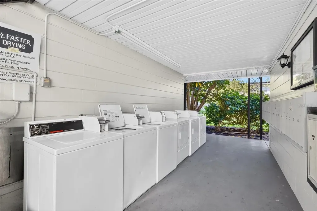 2808 W Azeele Street Tampa FL 33609