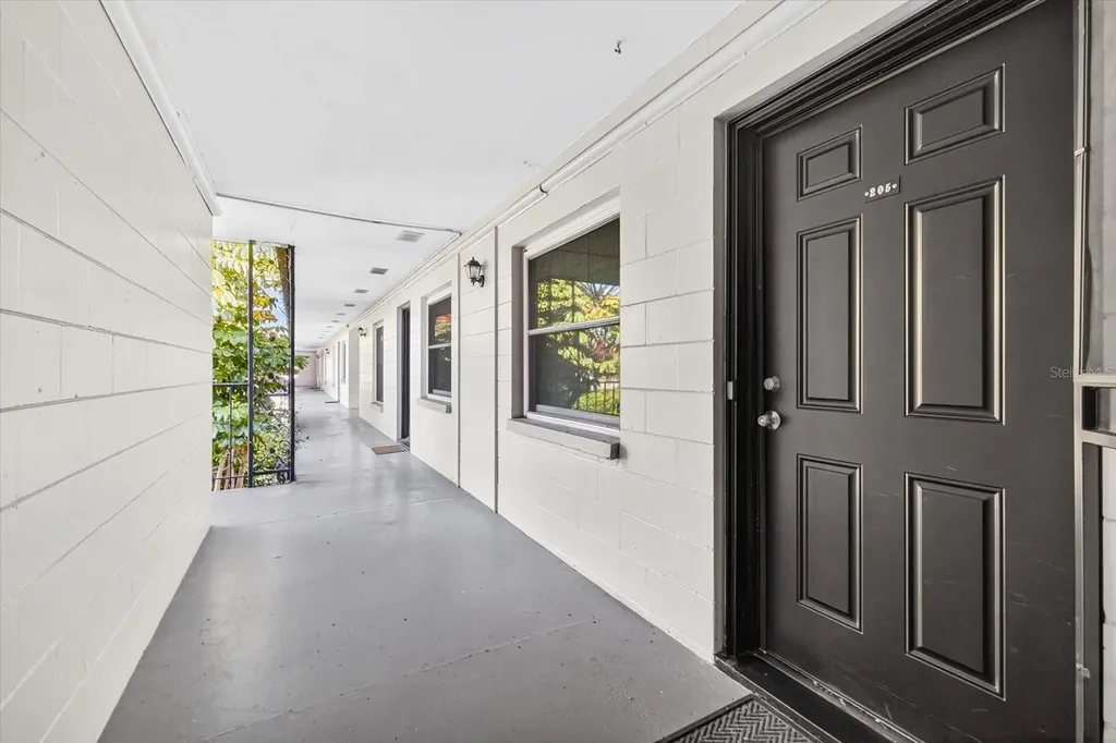 2808 W Azeele Street Tampa FL 33609