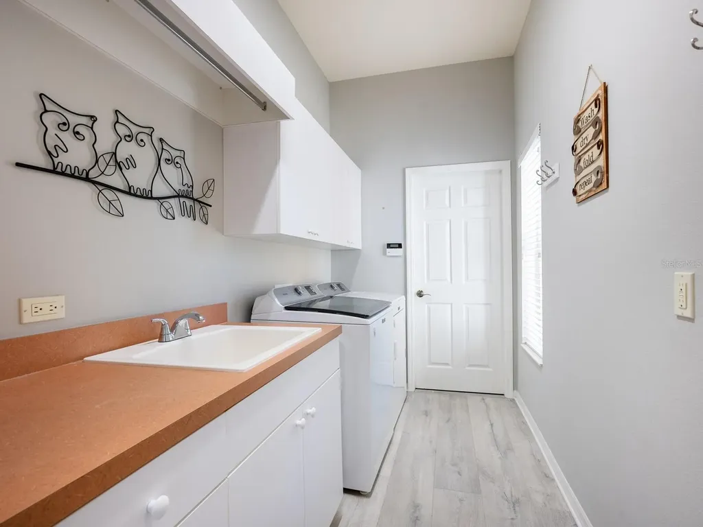 814 Adonis Place Venice FL 34292