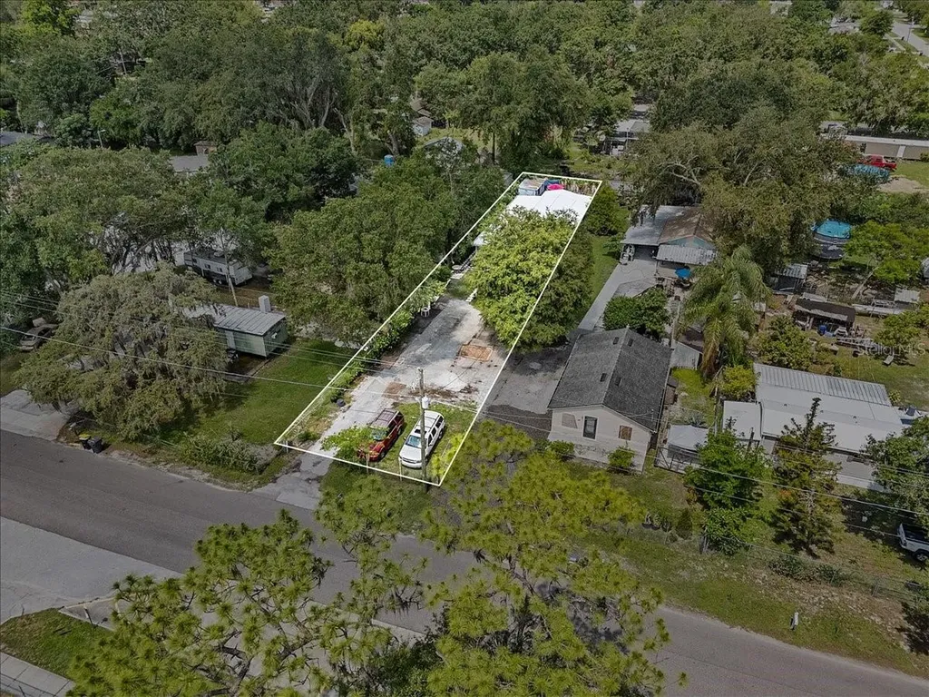 306 Avenue A Wahneta E Winter Haven FL 33880