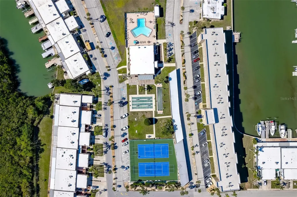 1 Boca Ciega Point Boulevard St Petersburg FL 33708