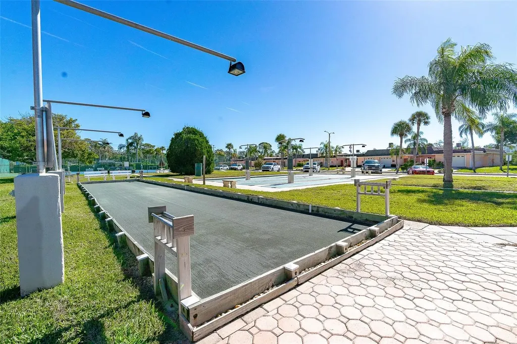 1 Boca Ciega Point Boulevard St Petersburg FL 33708