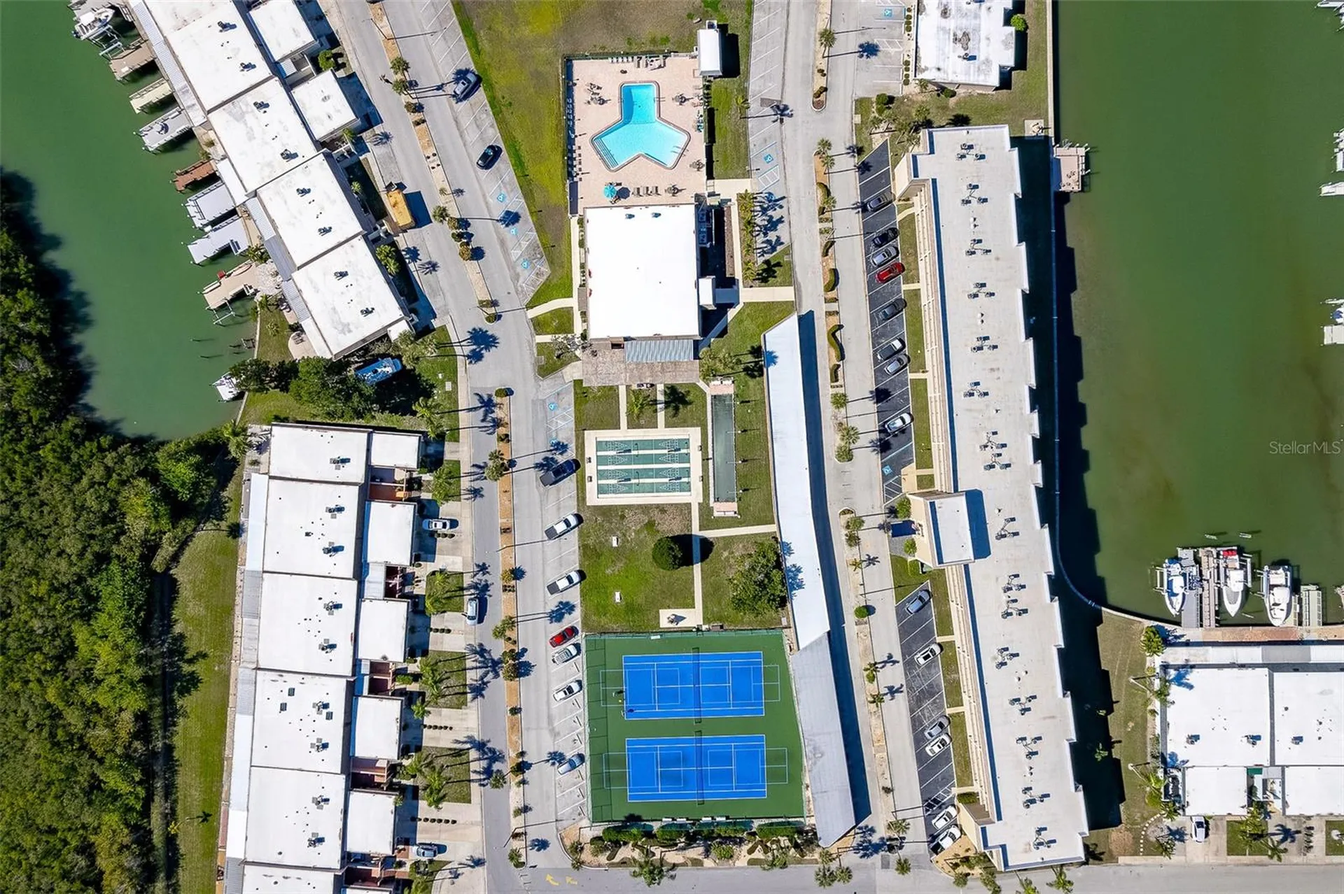 1 Boca Ciega Point Boulevard St Petersburg FL 33708