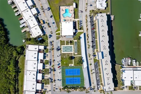 1 Boca Ciega Point Boulevard St Petersburg FL 33708