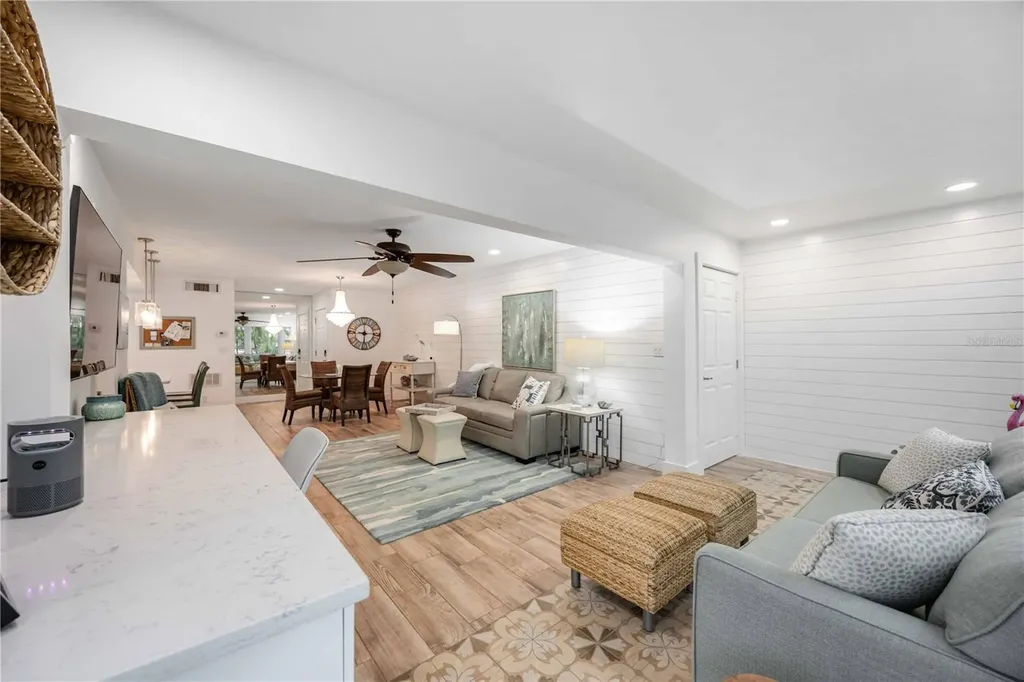 1166 W Peppertree Drive Sarasota FL 34242