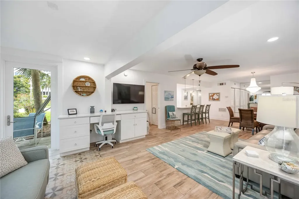 1166 W Peppertree Drive Sarasota FL 34242