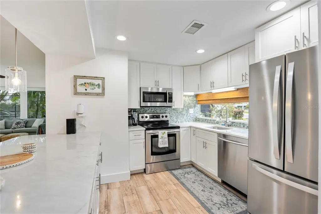 1166 W Peppertree Drive Sarasota FL 34242
