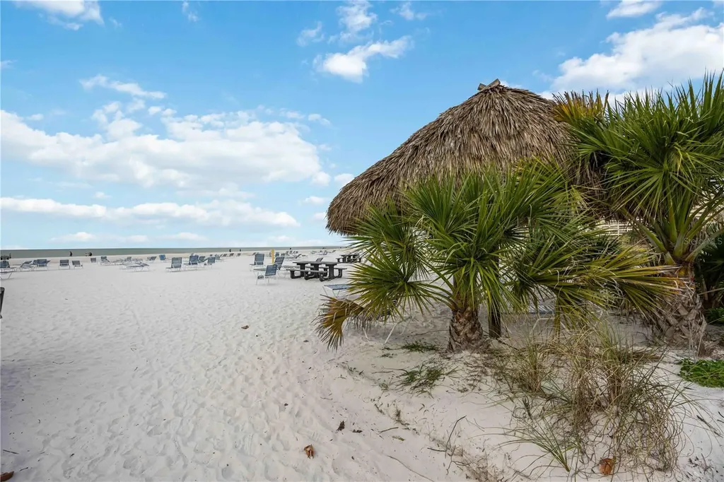 1166 W Peppertree Drive Sarasota FL 34242
