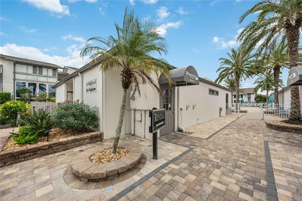 1166 W Peppertree Drive Sarasota FL 34242