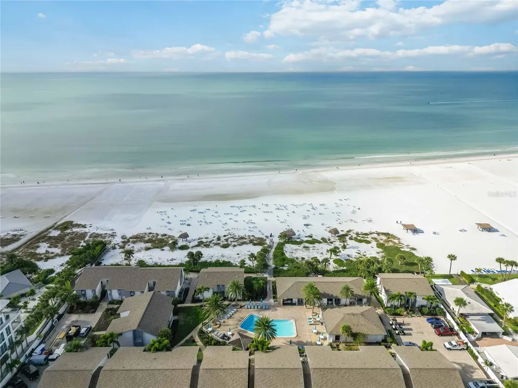 1166 W Peppertree Drive Sarasota FL 34242