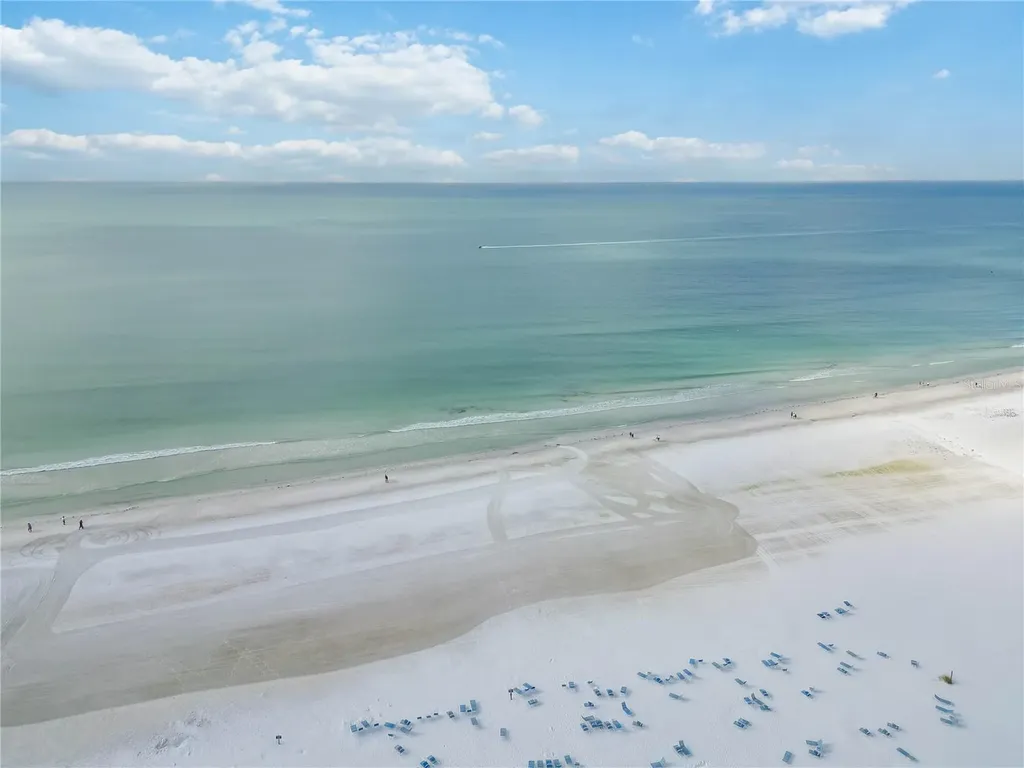 1166 W Peppertree Drive Sarasota FL 34242