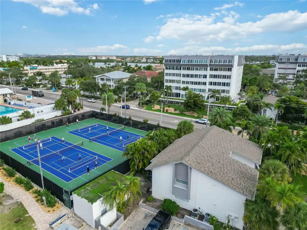 1166 W Peppertree Drive Sarasota FL 34242