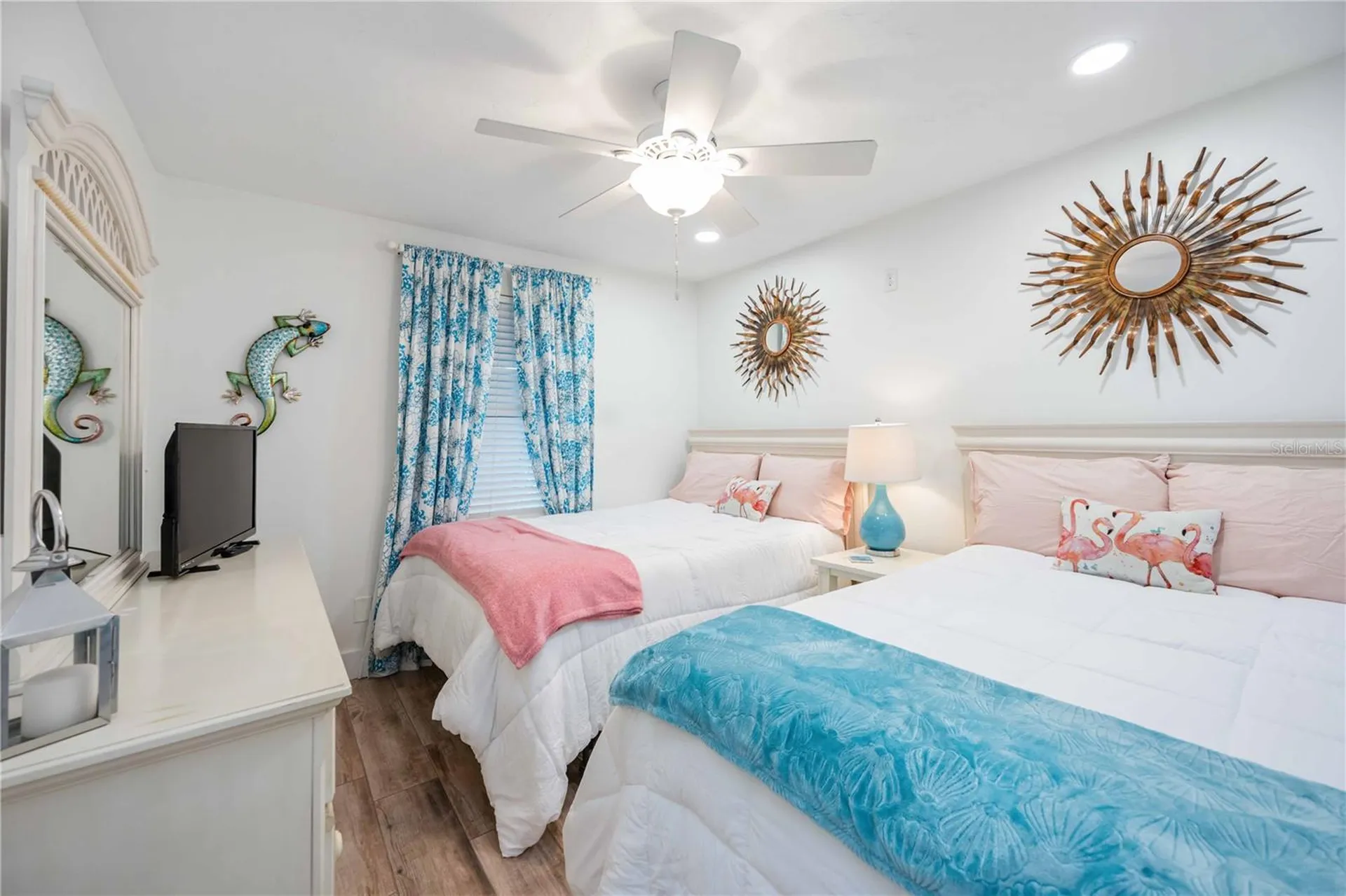 1166 W Peppertree Drive Sarasota FL 34242