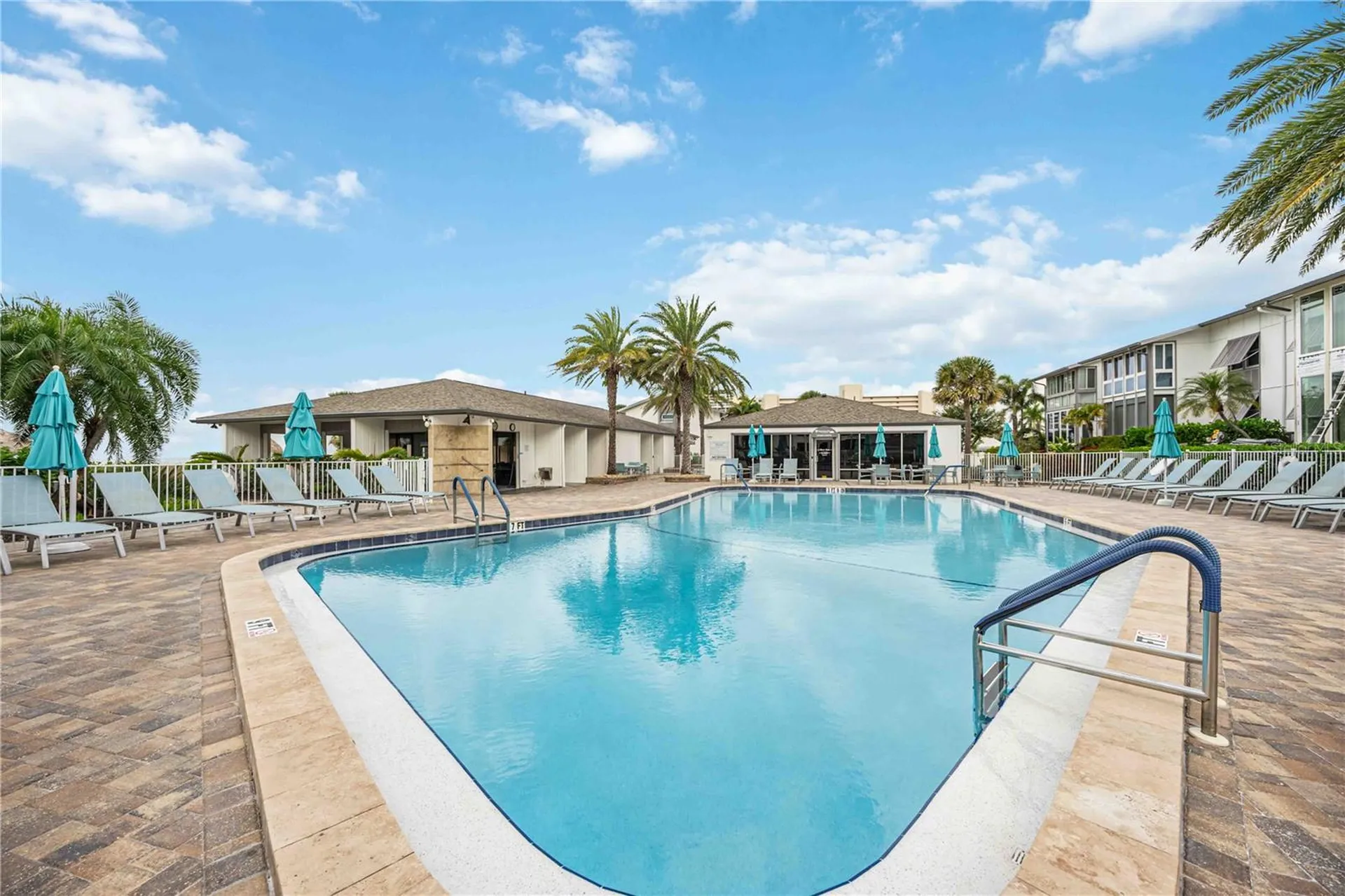 1166 W Peppertree Drive Sarasota FL 34242