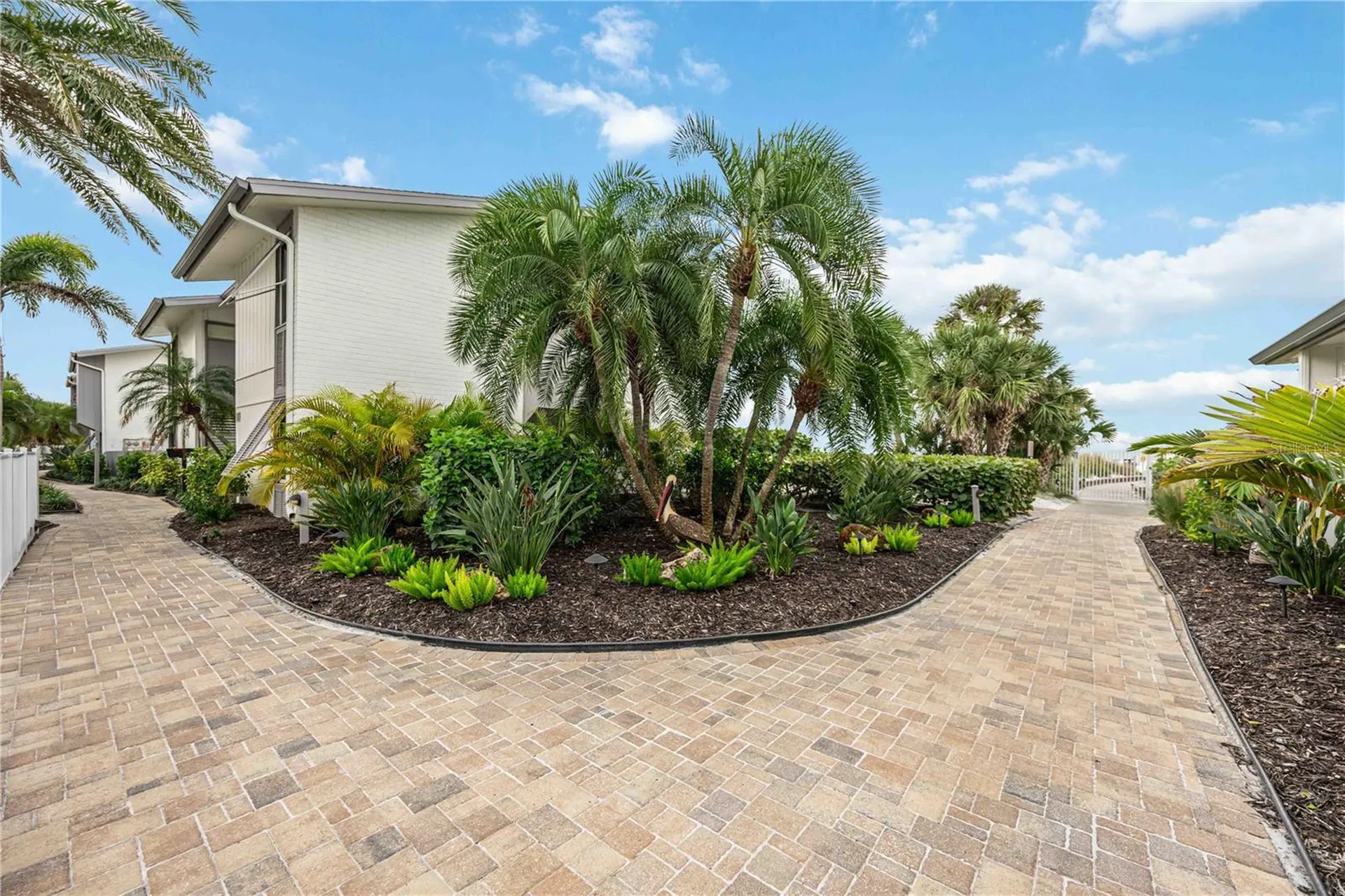 1166 W Peppertree Drive Sarasota FL 34242