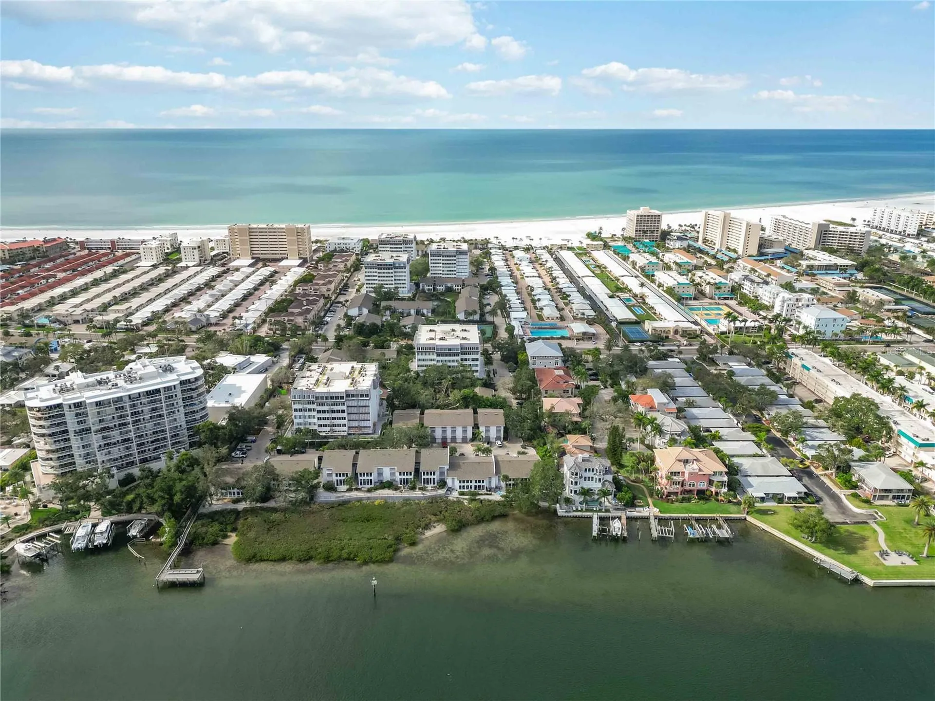 1166 W Peppertree Drive Sarasota FL 34242