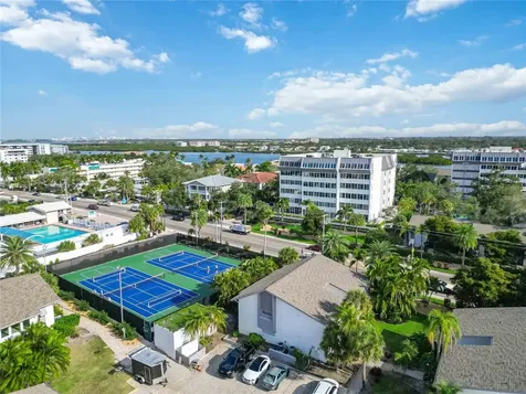 1166 W Peppertree Drive Sarasota FL 34242