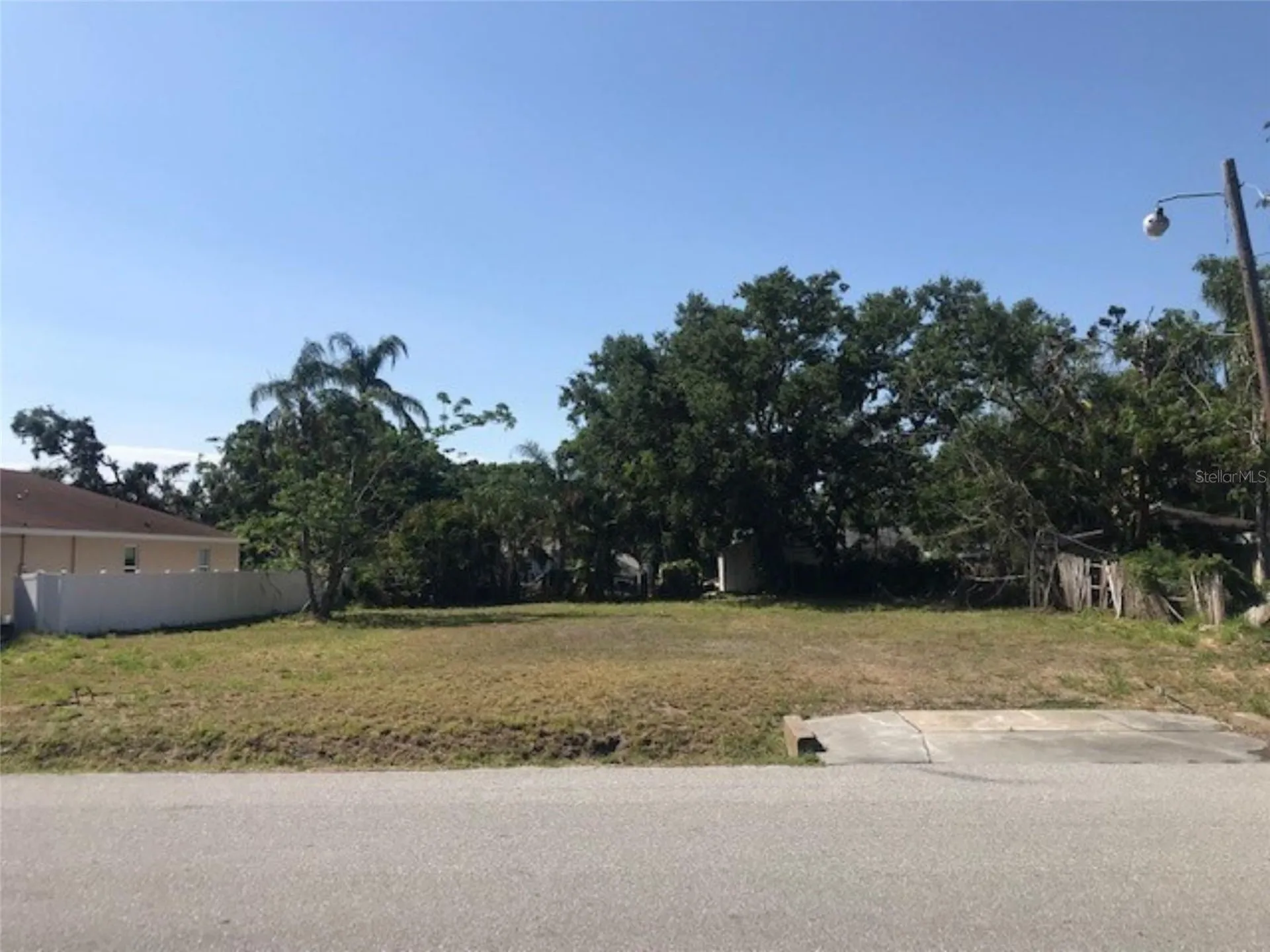 2930 Hawthorne Street Sarasota FL 34239