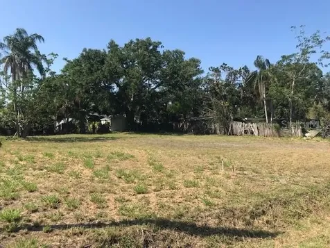2930 Hawthorne Street Sarasota FL 34239