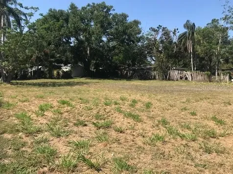 2930 Hawthorne Street Sarasota FL 34239