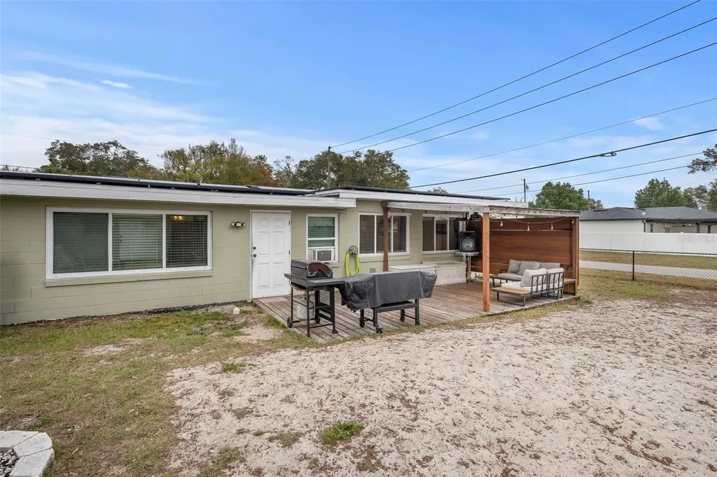 120 E Holly Drive Orange City FL 32763