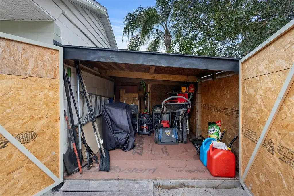 120 E Holly Drive Orange City FL 32763