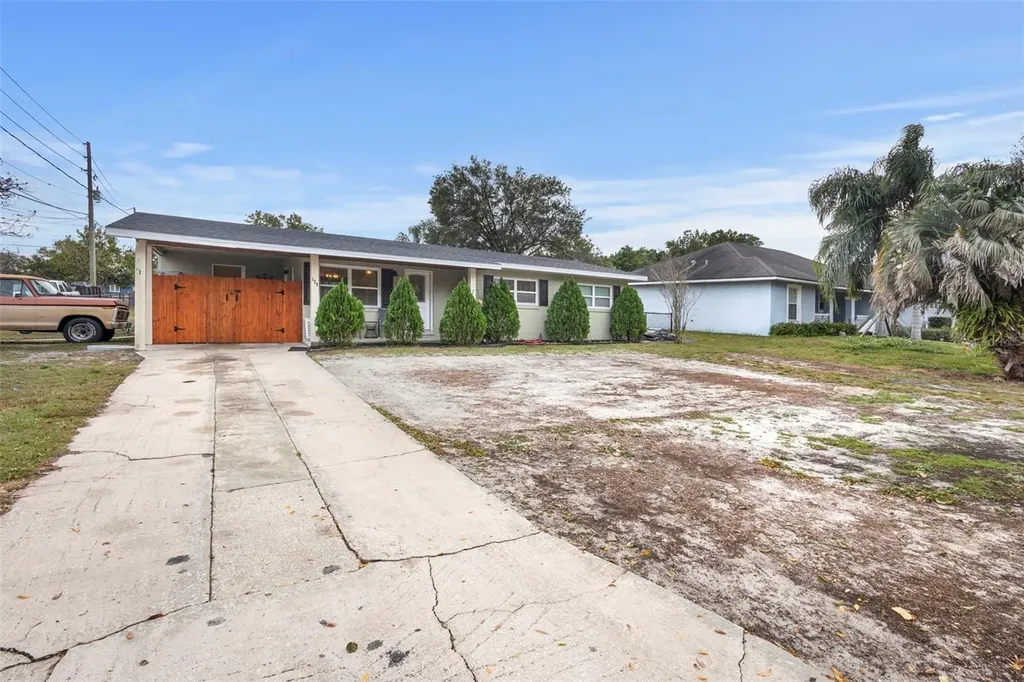 120 E Holly Drive Orange City FL 32763