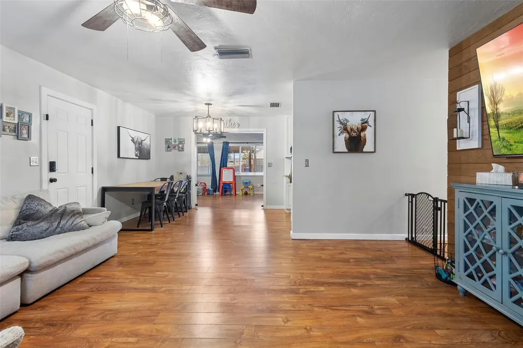 120 E Holly Drive Orange City FL 32763