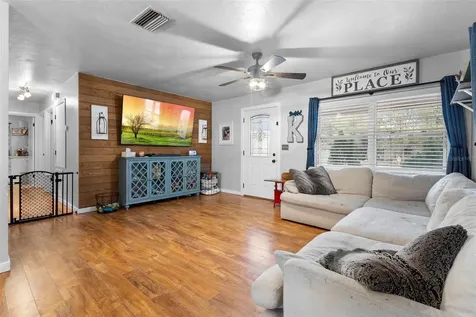 120 E Holly Drive Orange City FL 32763