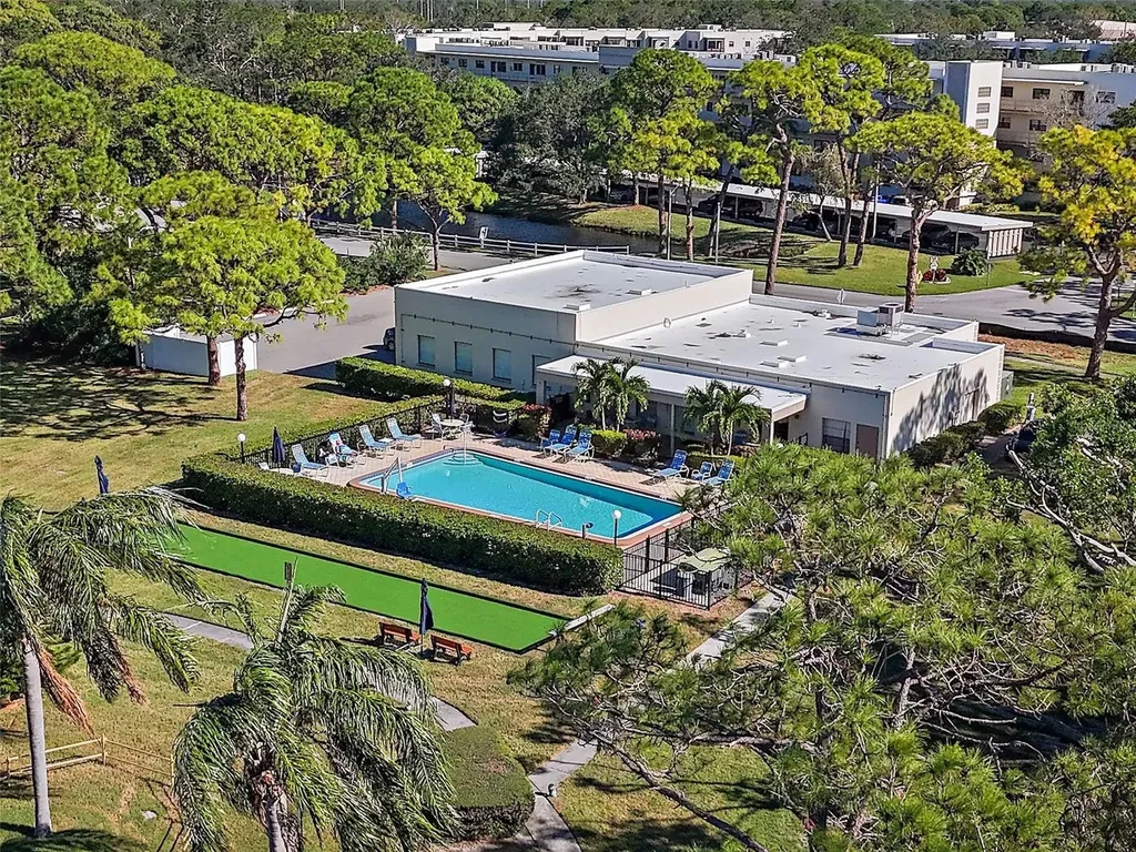 6188 80th Street N St Petersburg FL 33709