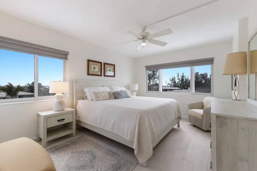 5200 Gulf Drive Holmes Beach FL 34217