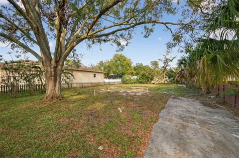 6311 Hobson Street NE St Petersburg FL 33702