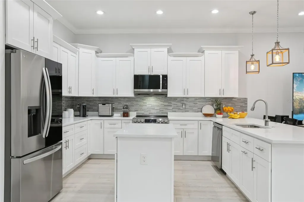 714 S Lois Avenue Tampa FL 33609