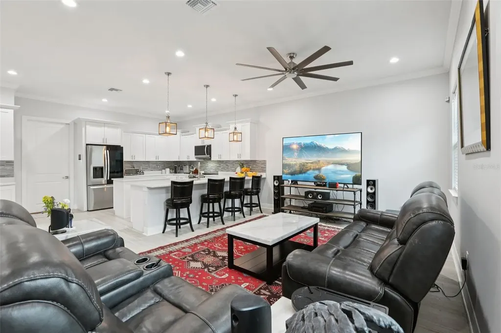 714 S Lois Avenue Tampa FL 33609