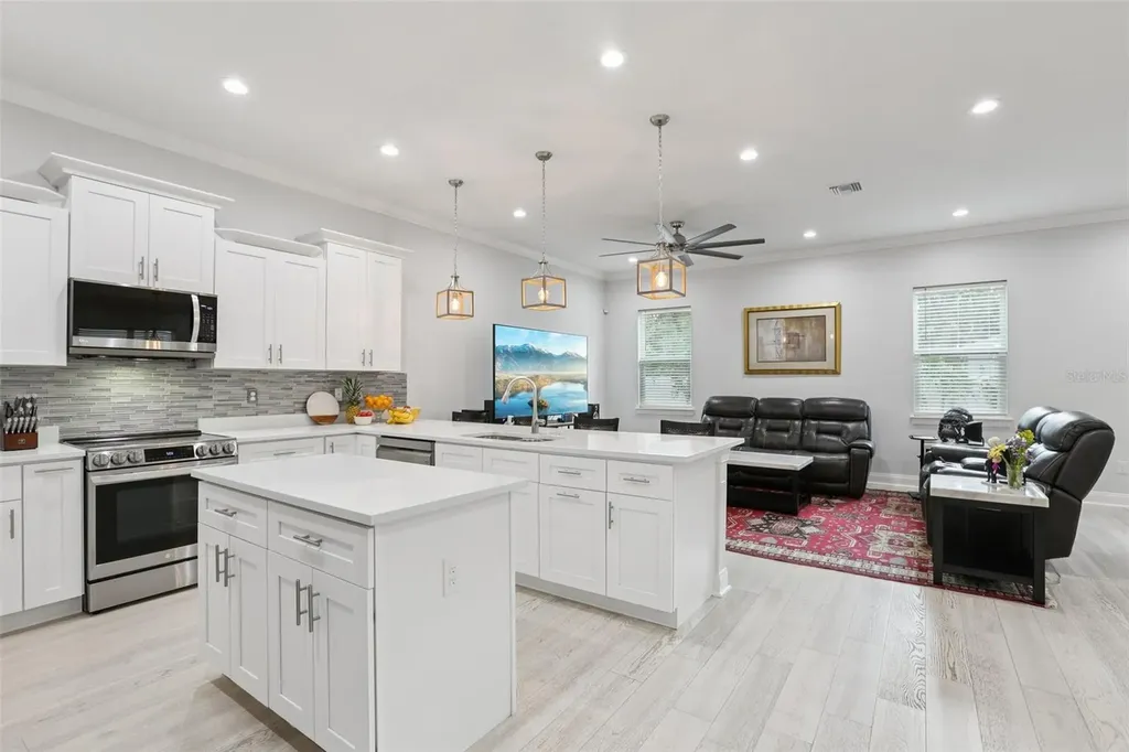 714 S Lois Avenue Tampa FL 33609