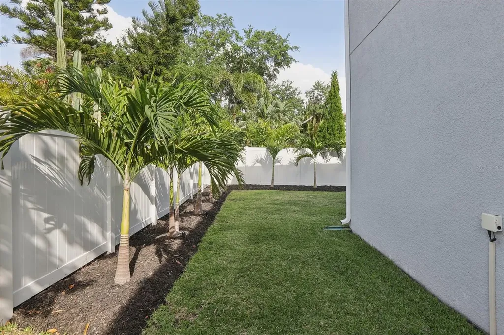 714 S Lois Avenue Tampa FL 33609