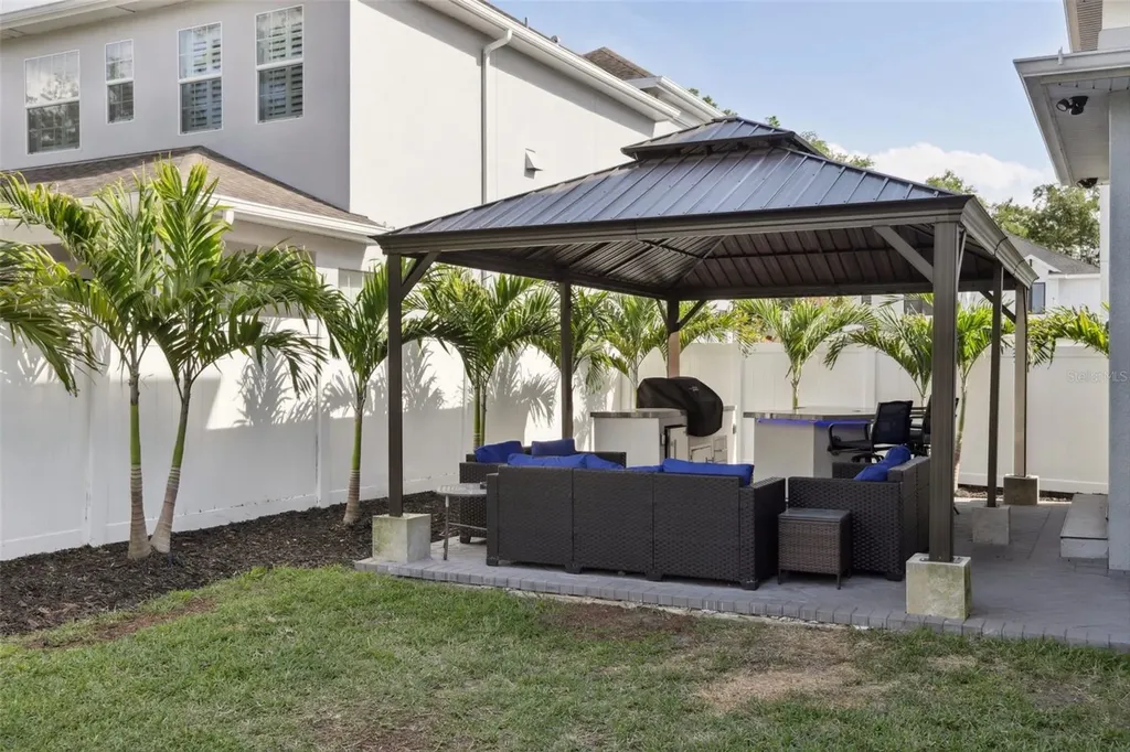 714 S Lois Avenue Tampa FL 33609