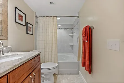 6077 Bahia Del Mar Boulevard St Petersburg FL 33715