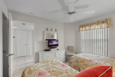 6077 Bahia Del Mar Boulevard St Petersburg FL 33715