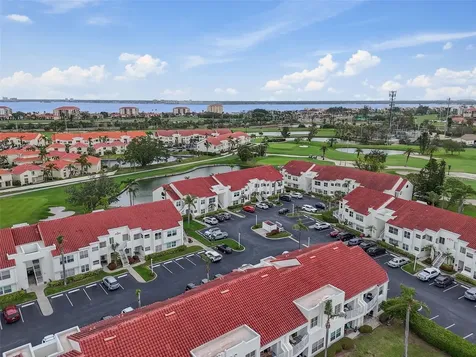 6077 Bahia Del Mar Boulevard St Petersburg FL 33715