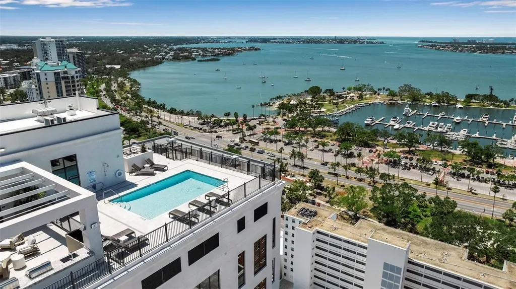 33 S Palm Avenue Sarasota FL 34236