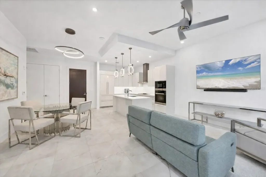 33 S Palm Avenue Sarasota FL 34236