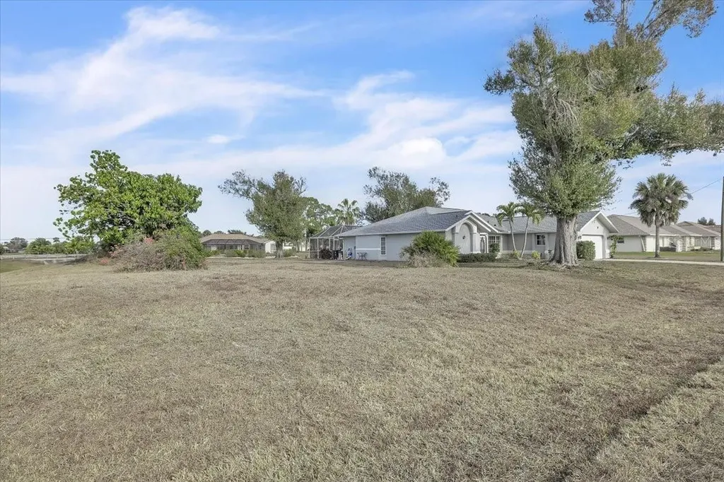 272 Broadmoor Lane Rotonda West FL 33947