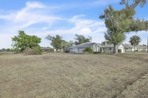 272 Broadmoor Lane Rotonda West FL 33947