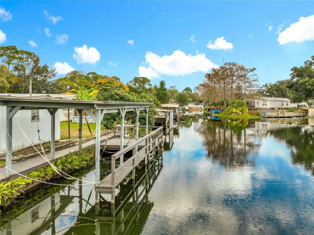 13508 Palm Drive Astatula FL 34705