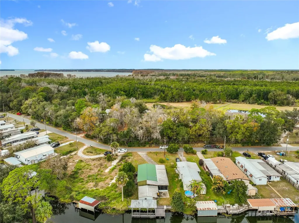 13508 Palm Drive Astatula FL 34705