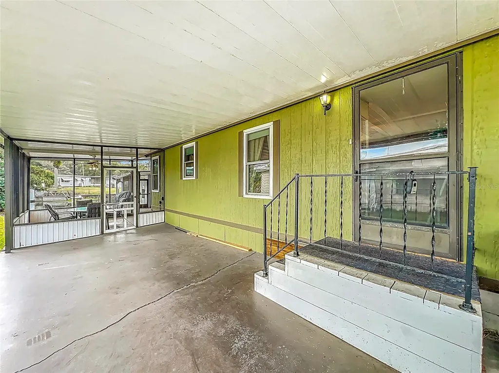 13508 Palm Drive Astatula FL 34705