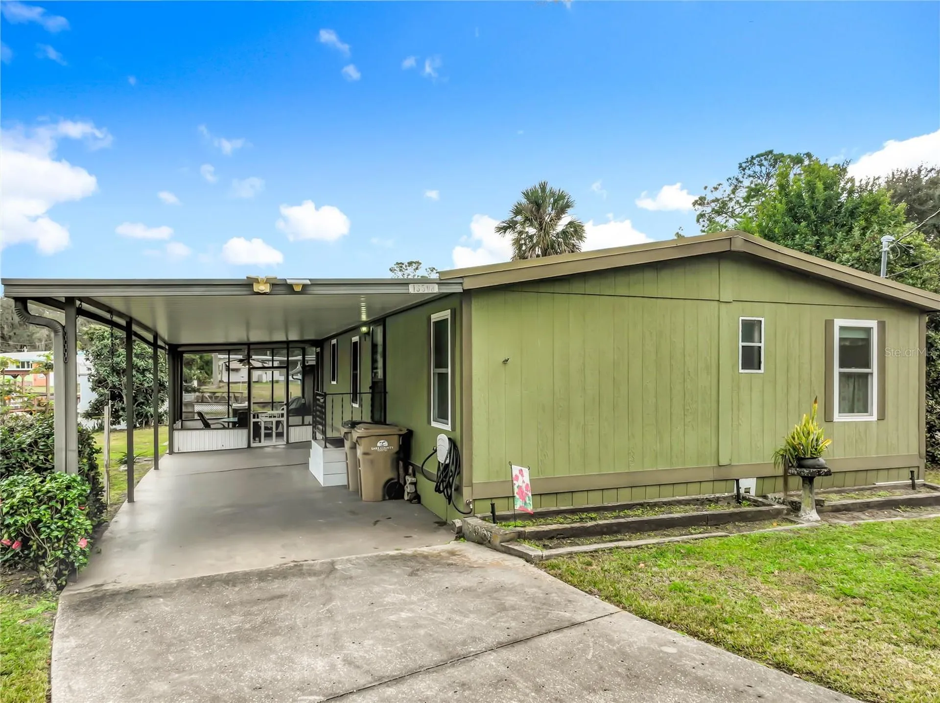 13508 Palm Drive Astatula FL 34705