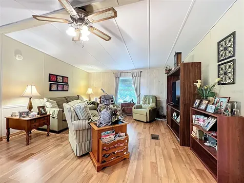 13508 Palm Drive Astatula FL 34705