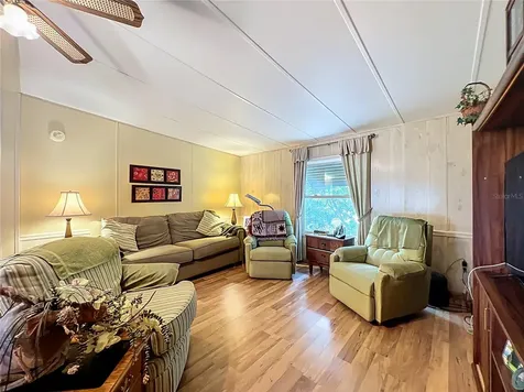 13508 Palm Drive Astatula FL 34705